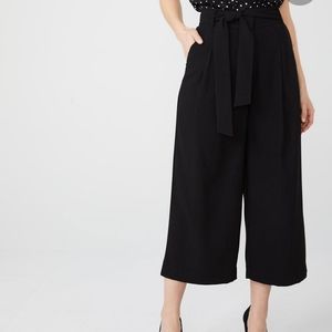 NWOT RW&CO High Waisted Wide Leg Crops